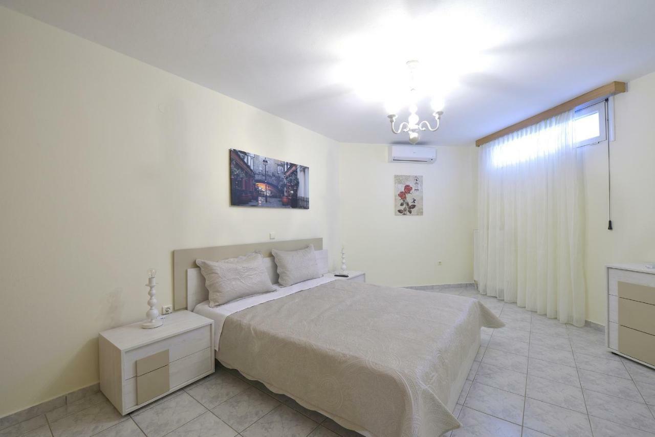 G&G House Apartment Kavala Bagian luar foto