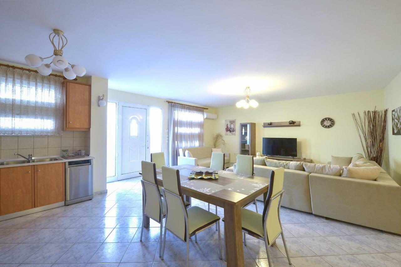 G&G House Apartment Kavala Bagian luar foto